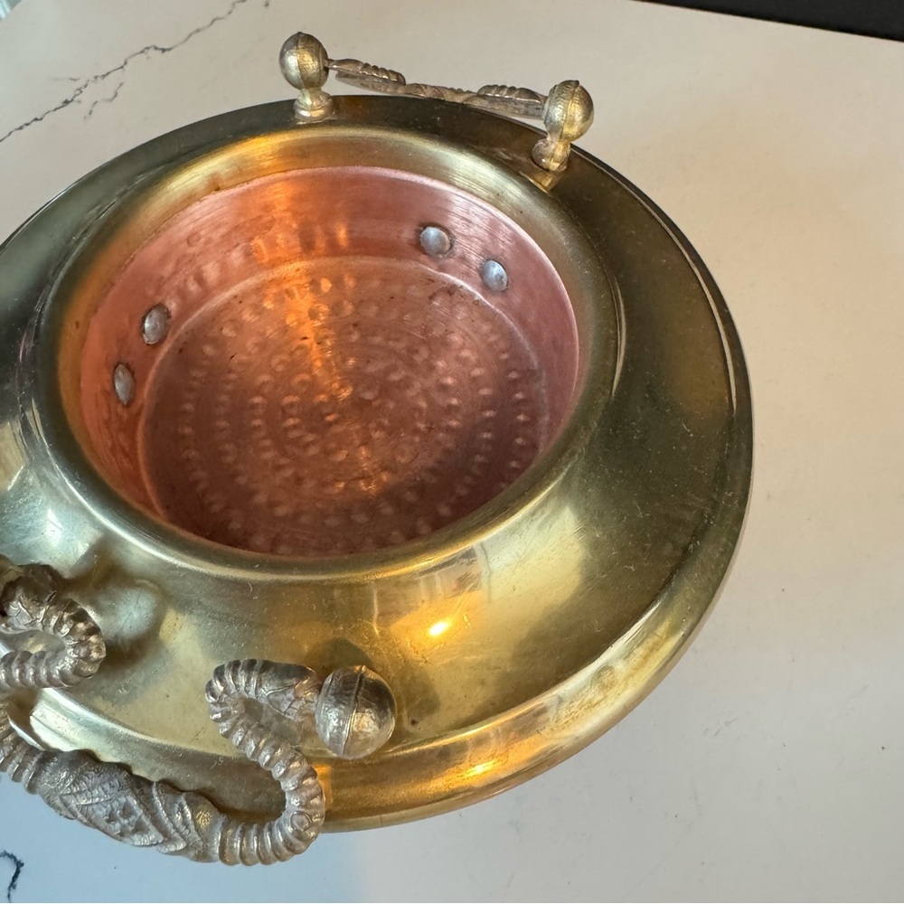 Vintage Footed Brazier Brass and Hammered Copper - Picture 4 of 5